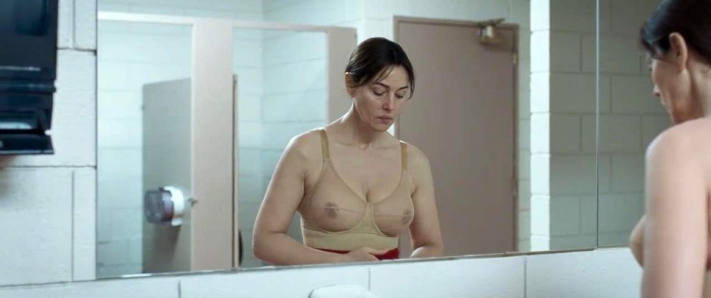 Monica Bellucci nude nipples