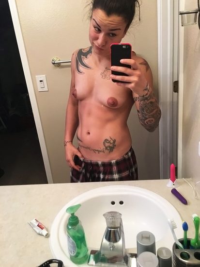 Raquel Pennington naked tits