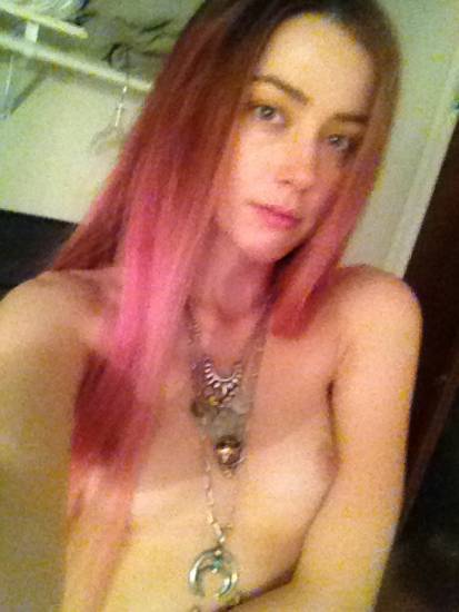 Amber Heard naked tits
