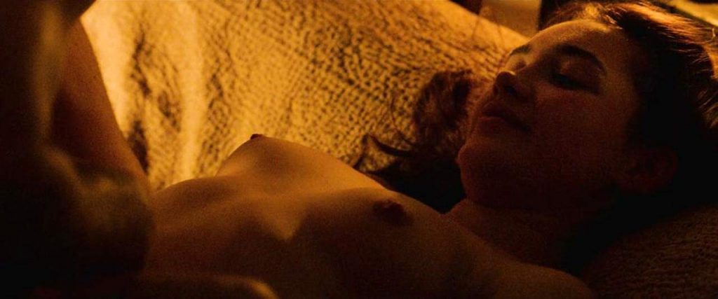 Florence Pugh nude sex scene