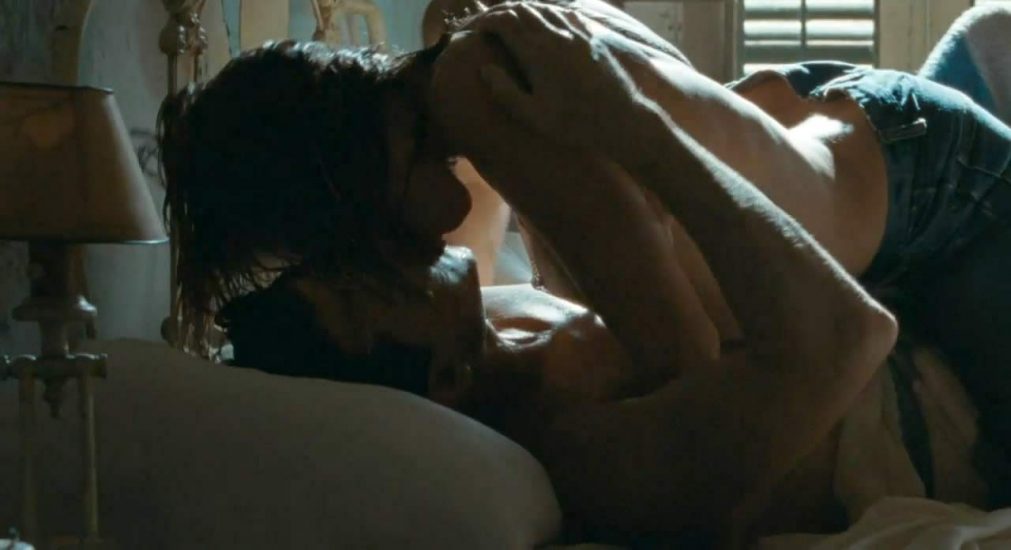 Amber Heard topless sex scene