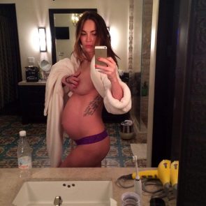 nude Megan Fox pregnant