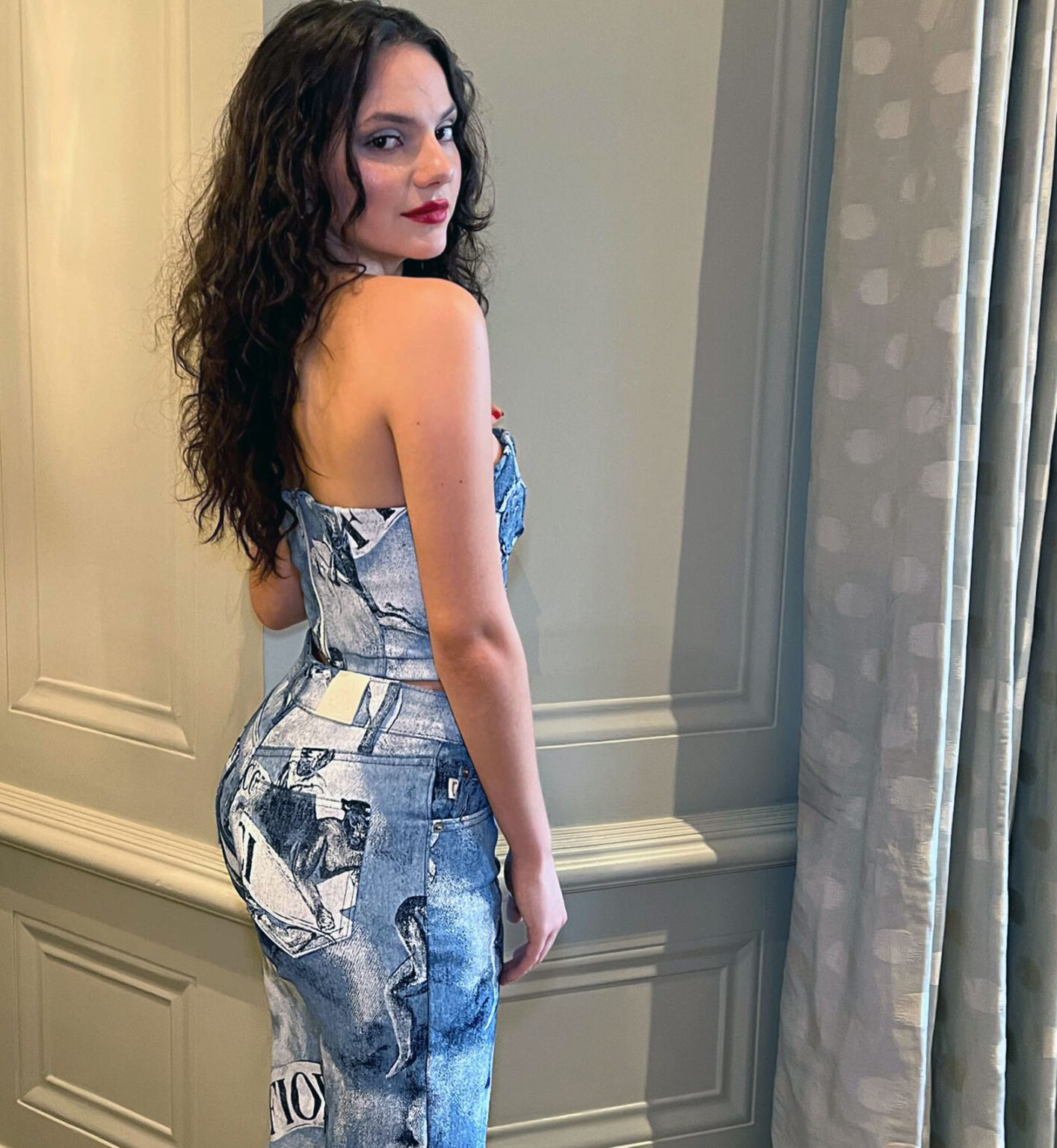 Dafne Keen Nude and Hot Pics and Porn Scandal